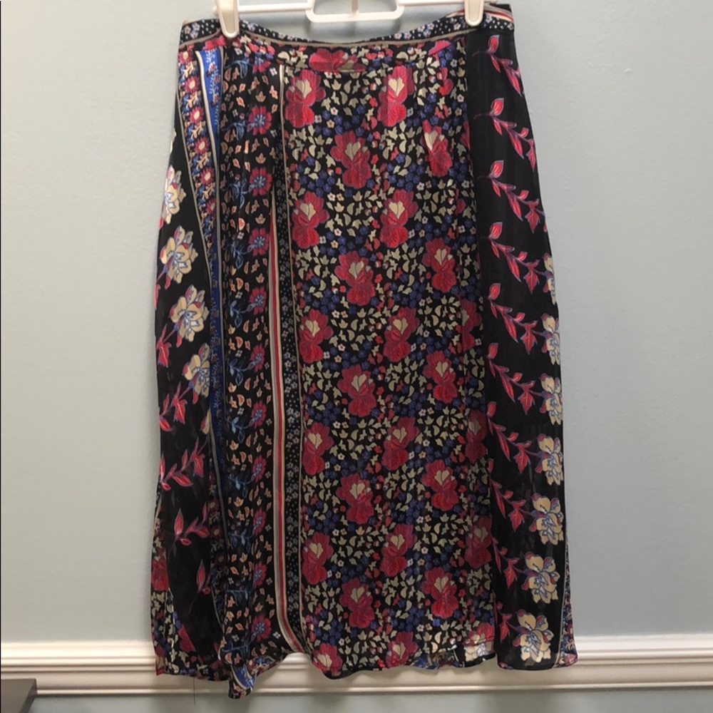 Forever 21 floral print skirt